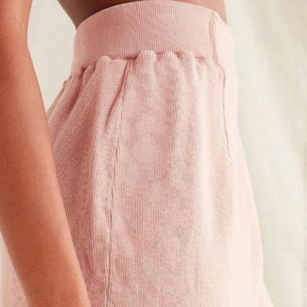 Vintage ‘90s Ribbed Mini Skirt - Picture 4 of 4